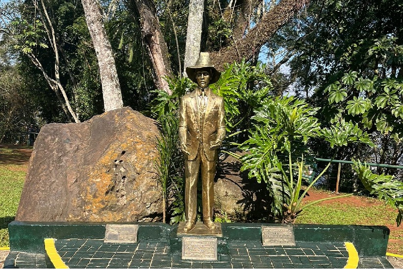 Homenagem aos 150 anos de Santos Dumont